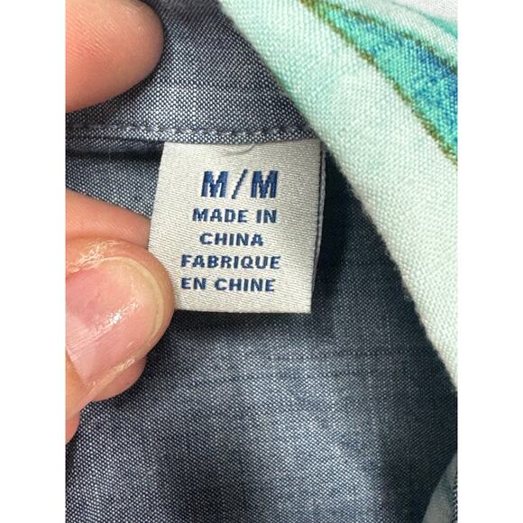 Tommy Bahama The Veracruz Cay Men's Floral Button Up Hawaiian Shirt - Size M - Picture 4 of 5